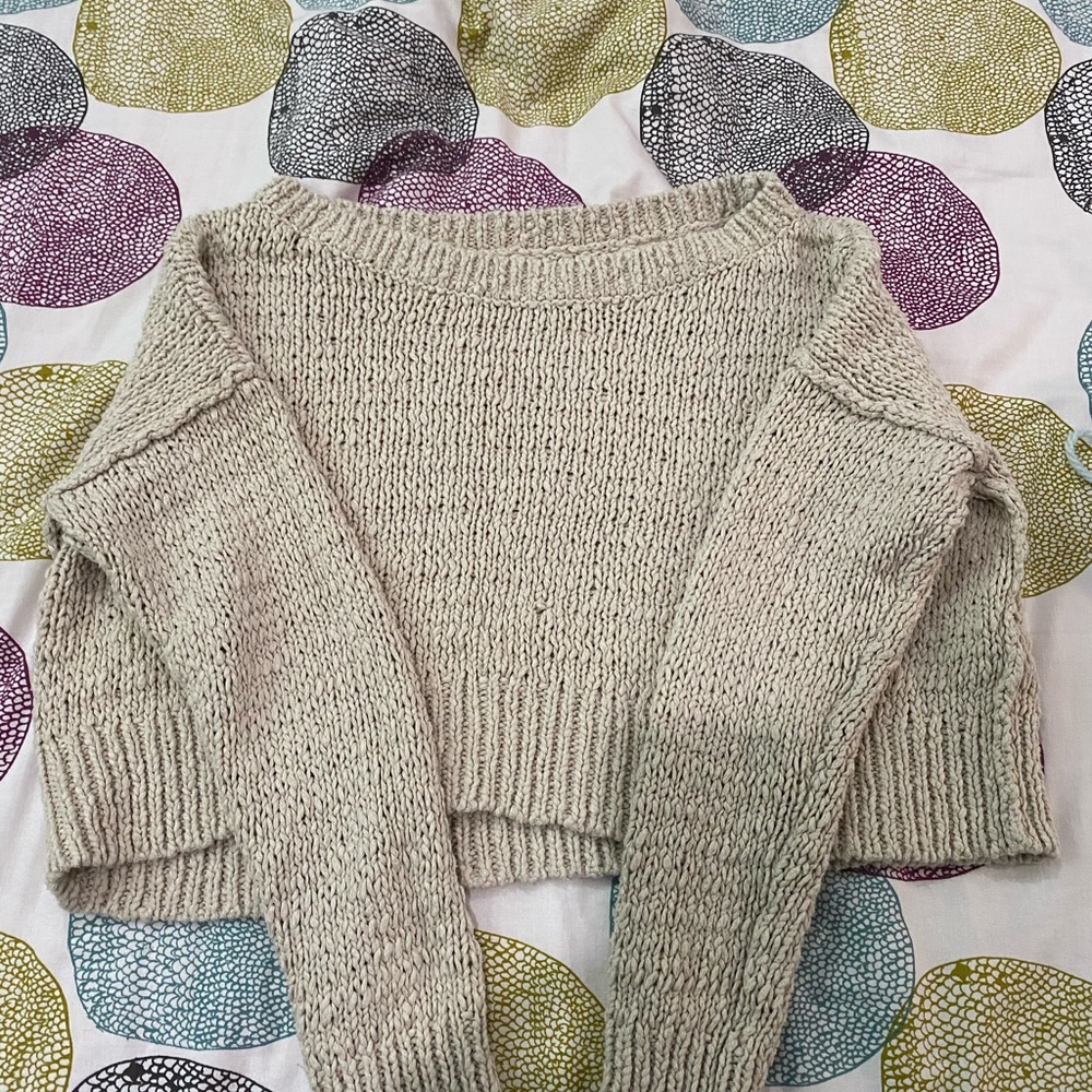 Hollister crop top sweater